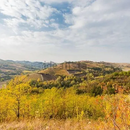 Casale Il Poggio לינה וארוחת בוקר Castel Rocchero